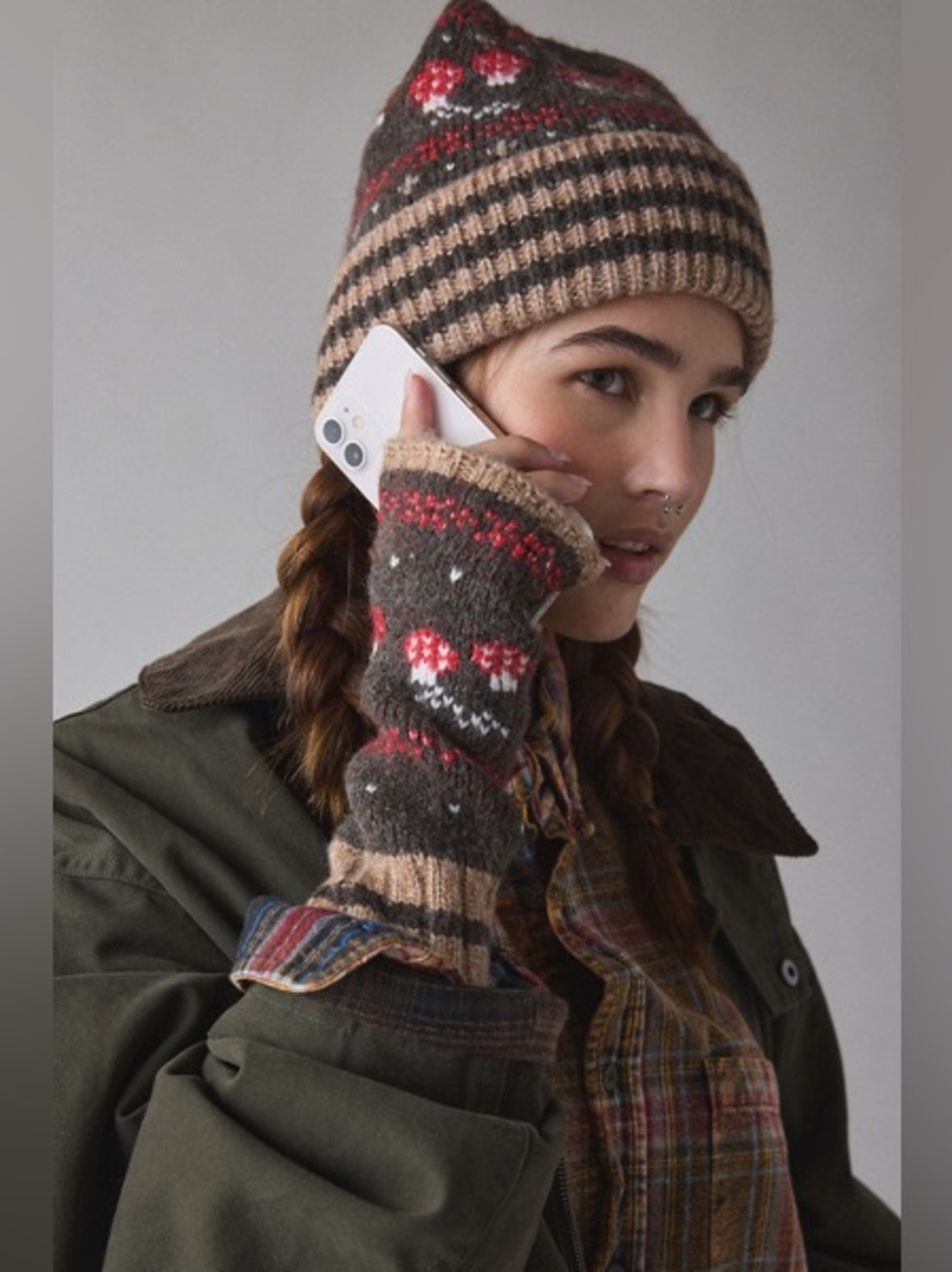 Urban Outfitters Mushroom Pattern Fingerless Glove